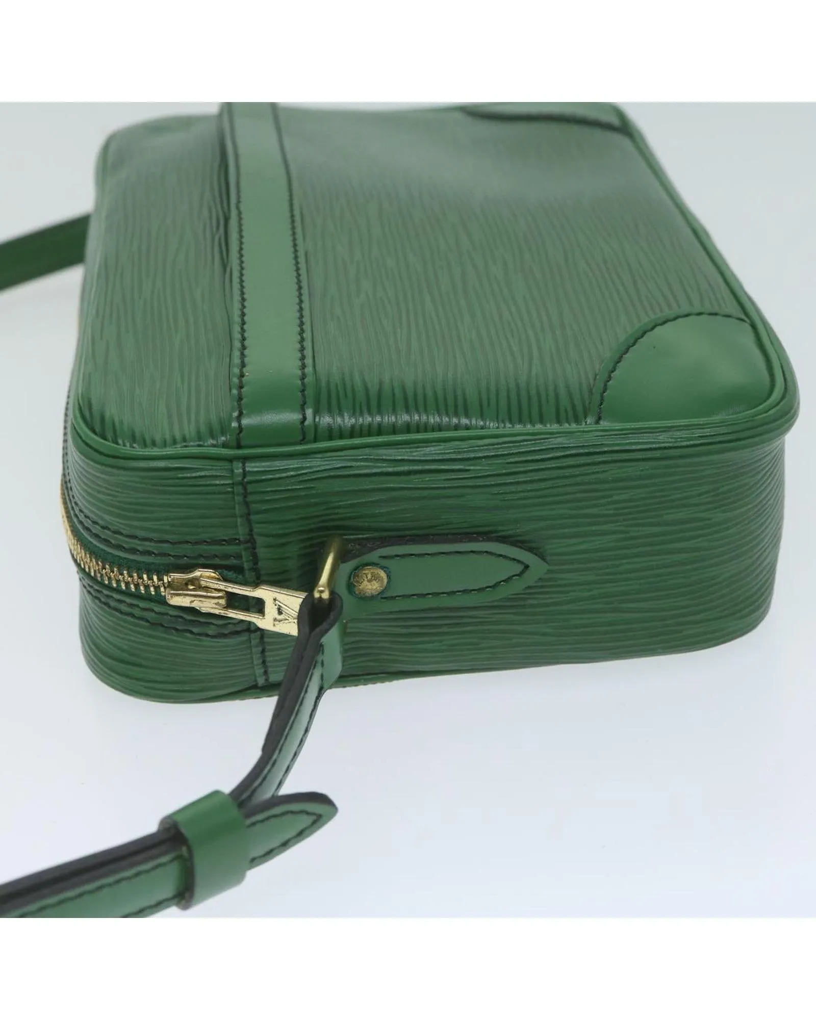 Green Epi Leather Shoulder Bag with Dust Bag and Serial No. MI884